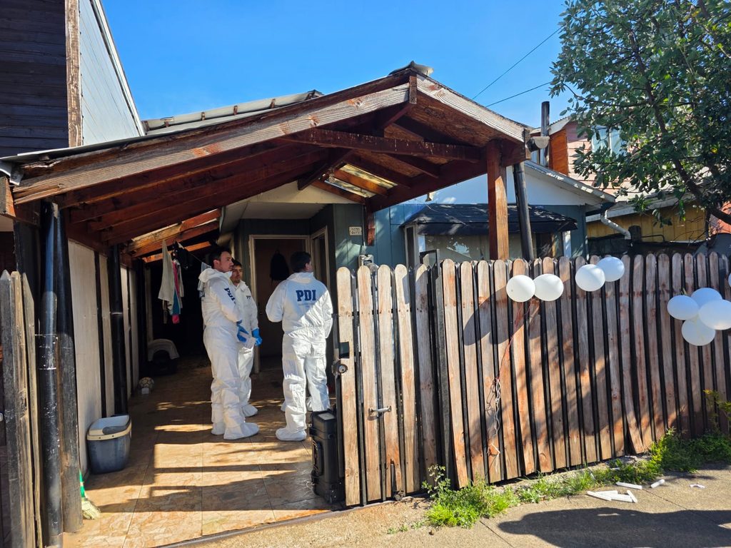 PDI INVESTIGA DOBLE HOMICIDIO DE UNA MUJER Y SU HIJA ADOLESCENTE EN…