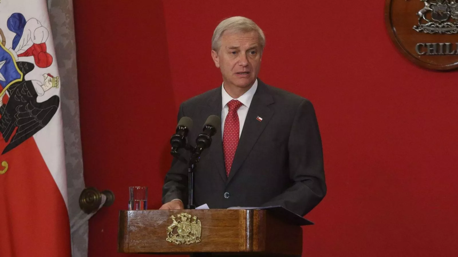 Presidente Kast descarta acto por 18 de octubre y pide que el…