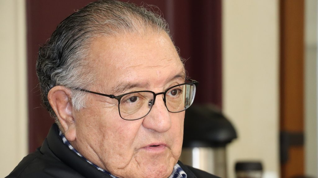 SENADOR HUENCHUMILLA EXIGE AL GOBIERNO EXPLICACIONES POR LA FIRMA…