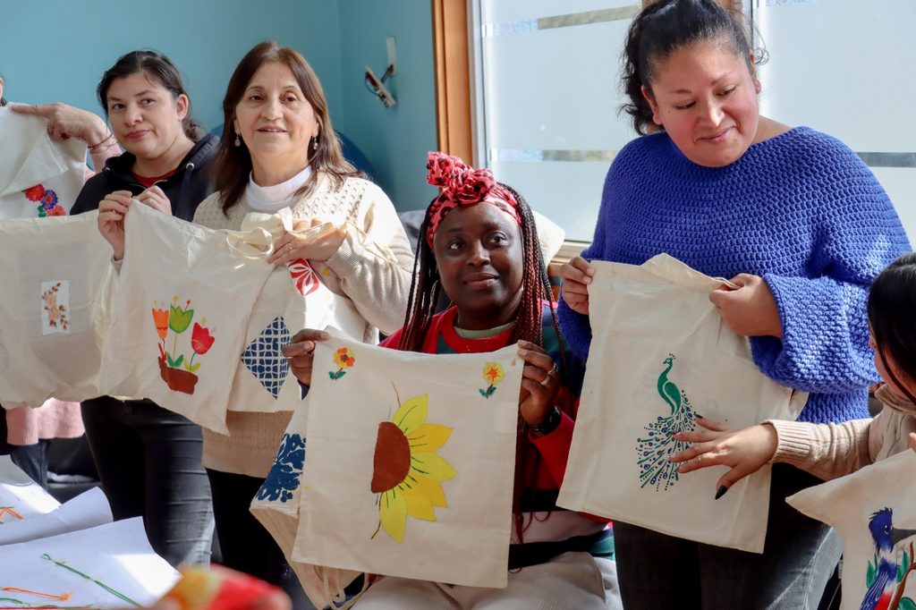 TALLERES DE INCLUSIÓN Y CREATIVIDAD FOMENTAN EL BIENESTAR DE…