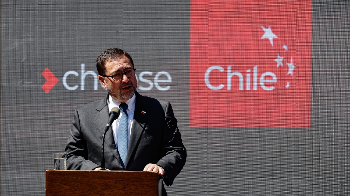 Canciller iniciará su primera gira a Europa con foco en inversiones…