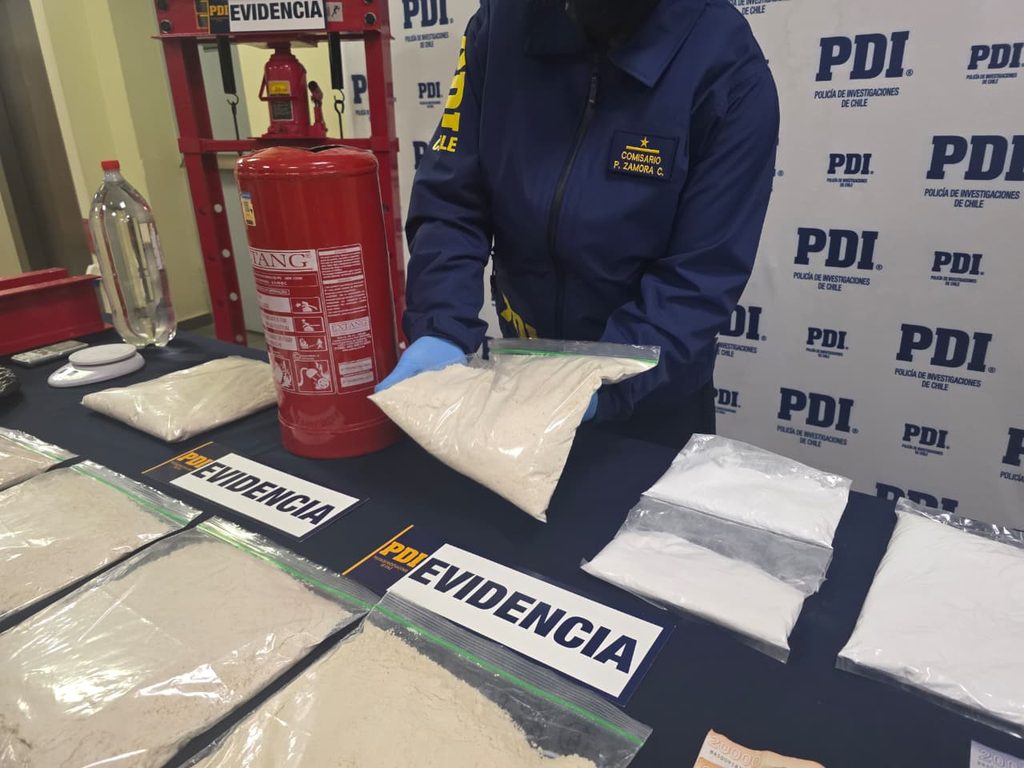 PDI DESARTICULA BANDA QUE TRAFICABA MÁS DE 13 MIL DOSIS DE KETAMINA…