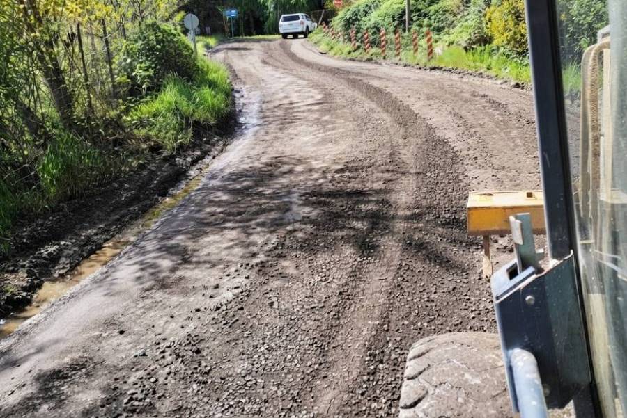 Refuerzan trabajos de mantención de calles, caminos e…