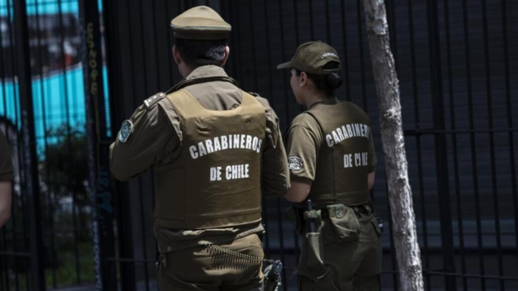 Carabineros desvincula a cuatro funcionarios investigados por su…