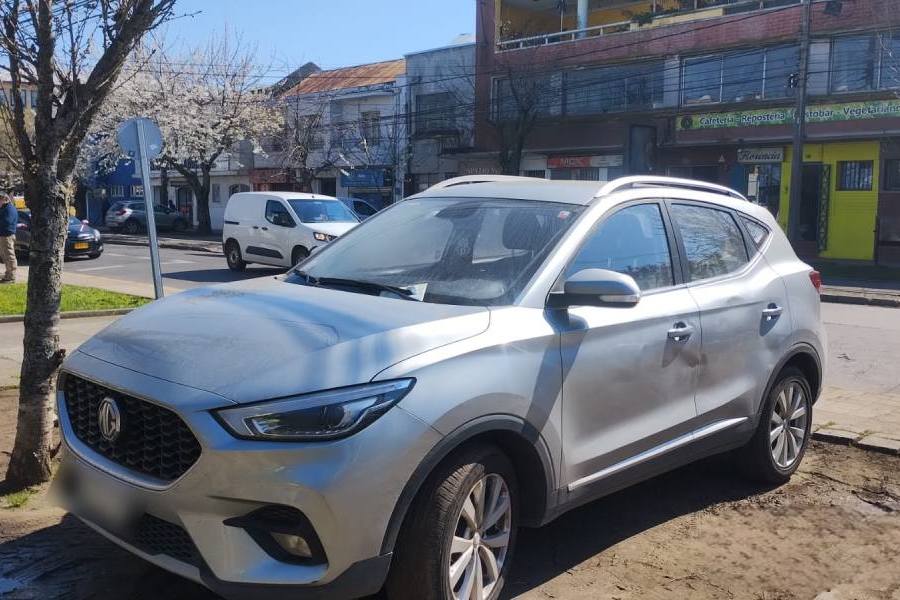 Recuperan dos vehículos con encargos vigentes en pleno centro de Chillán