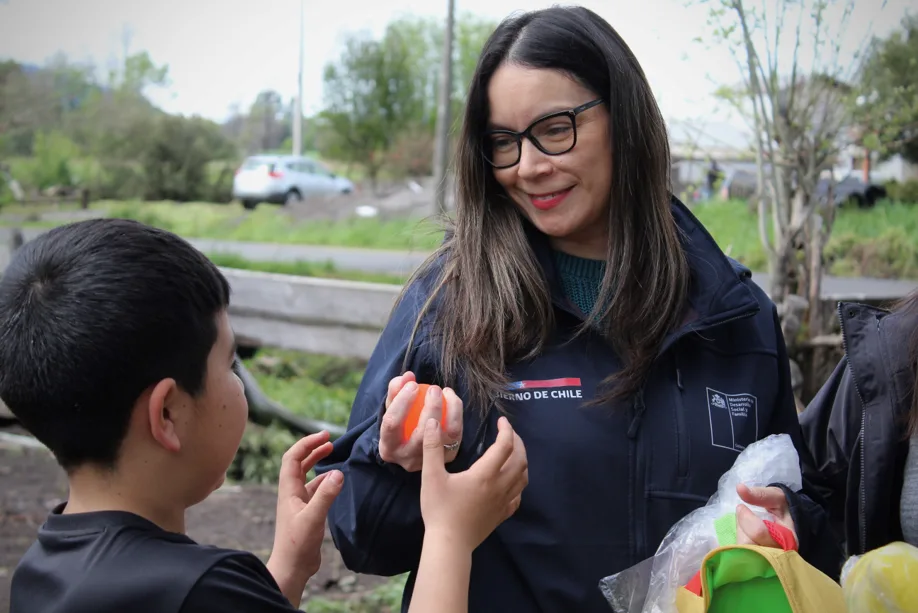 Seremi de Desarrollo Social despliega apoyo para niños y…