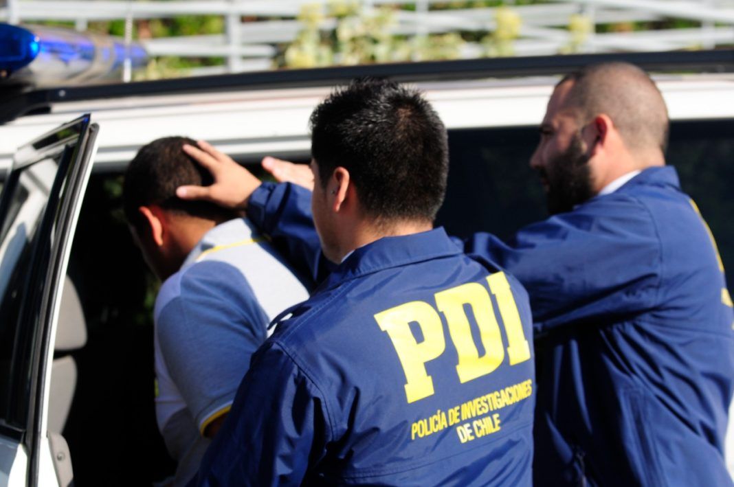 PDI fiscaliza a extranjeros en Curacautín y denuncia a seis por…