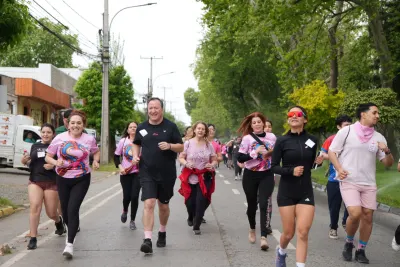 Cientos de personas participaron en la Caminata y Corrida por la…
