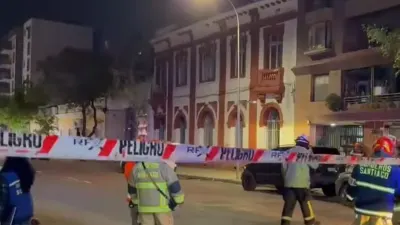 Municipalidad de Santiago evalúa futuro de desplomada casona que…